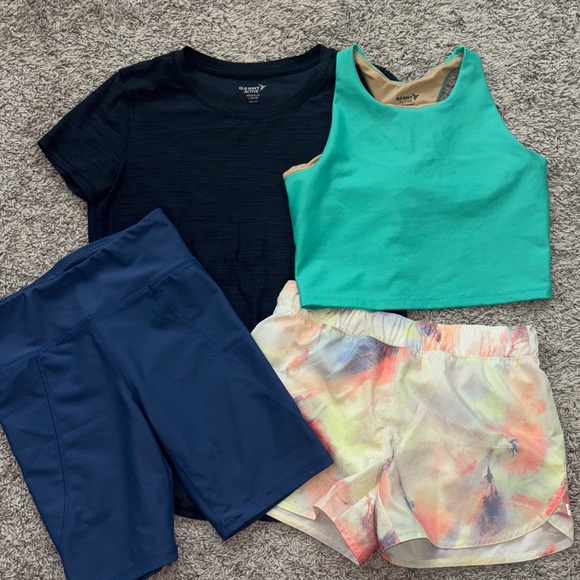 Colorful Activewear Set. Shirt, sports bra, bike shorts, running shorts. 10/12 - Picture 1 of 13